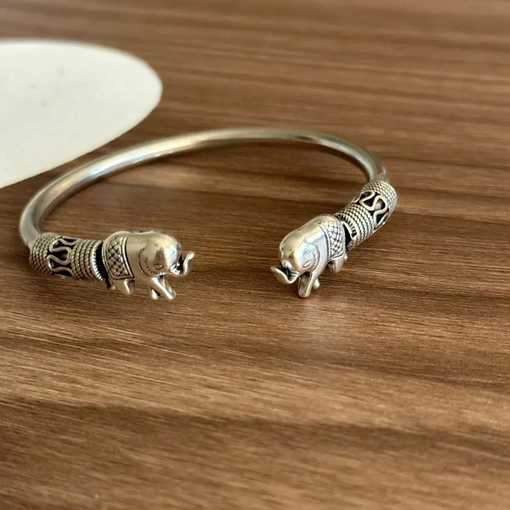 Boho Elephant Bangle Q748